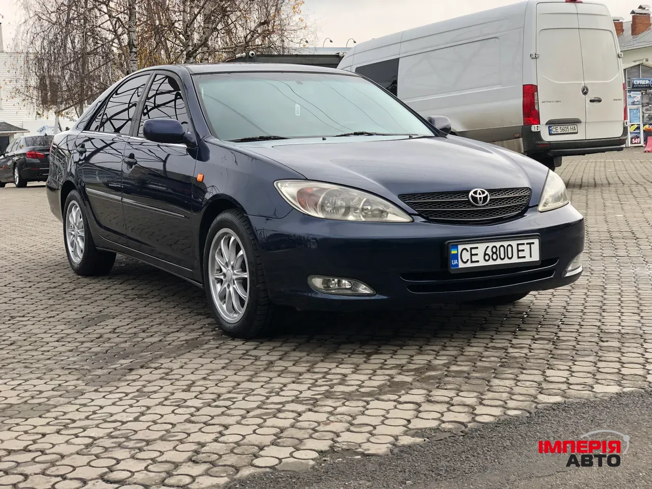 Toyota Camry - фото 1