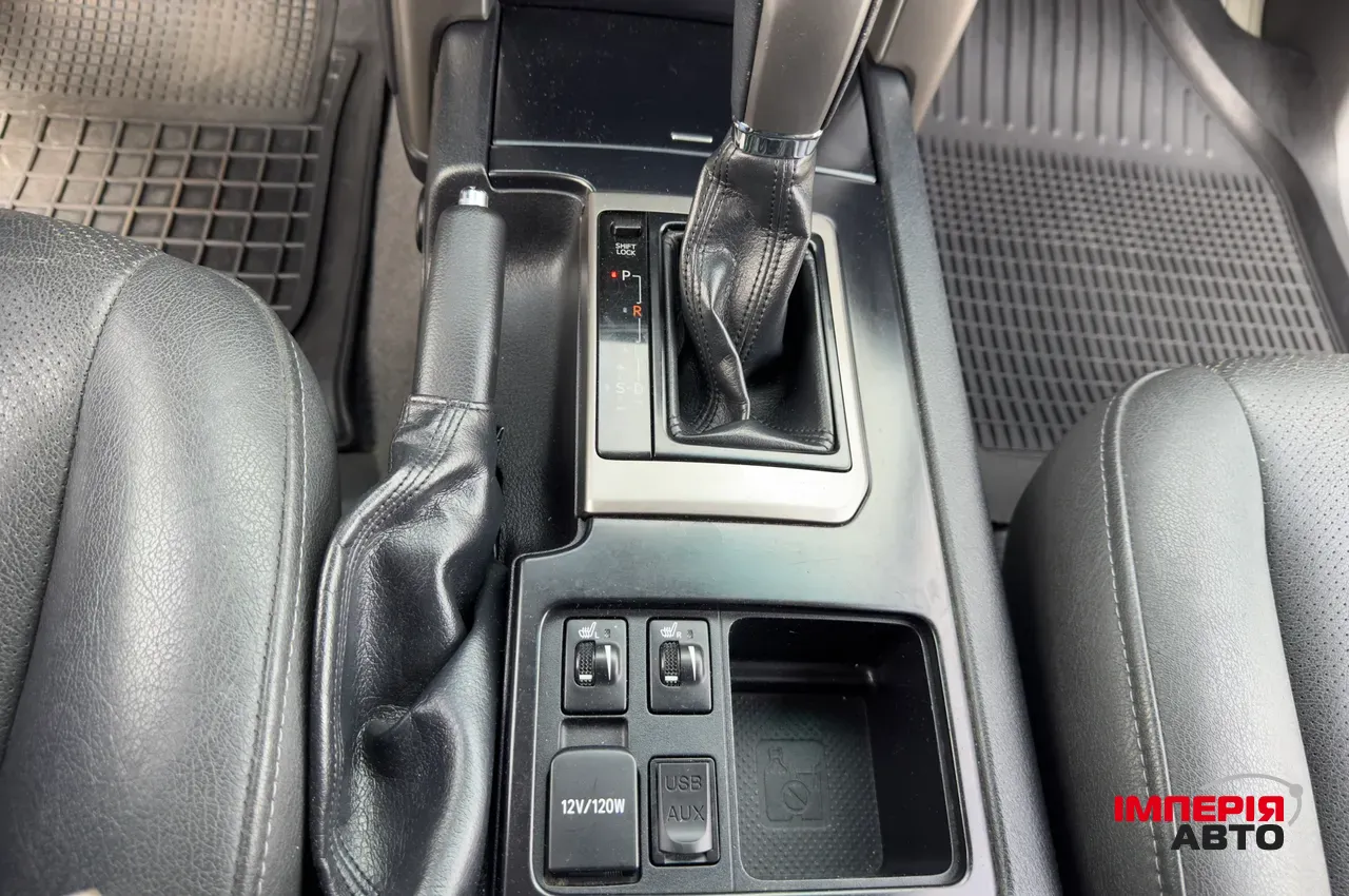 Toyota Land Cruiser Prado - фото 10