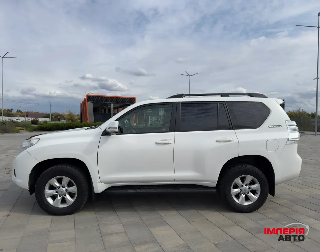 Toyota Land Cruiser Prado - фото 2