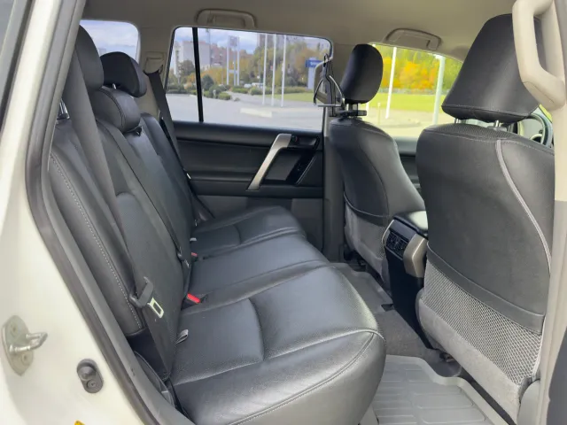 Toyota Land Cruiser Prado - фото 5