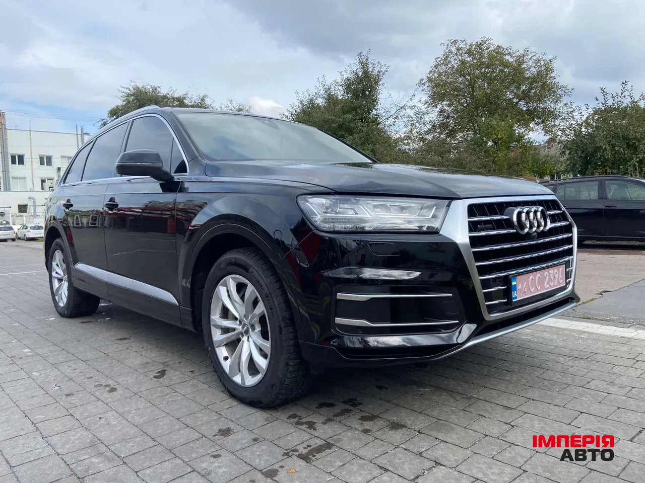 Audi Q7 - фото 1