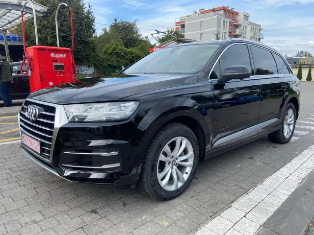 Audi Q7 - фото 2