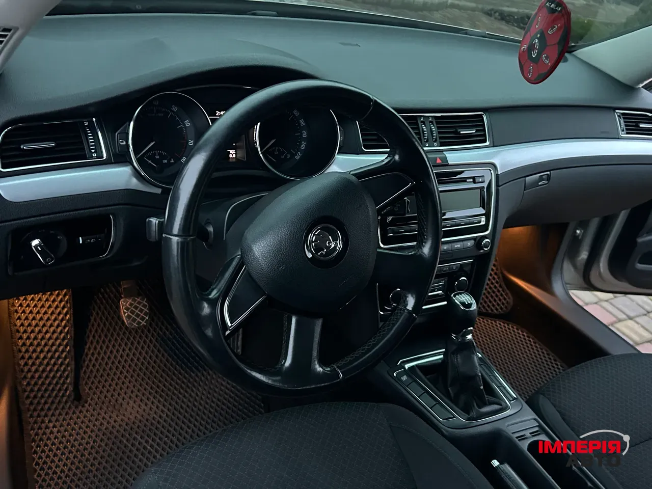 Skoda Superb - фото 20