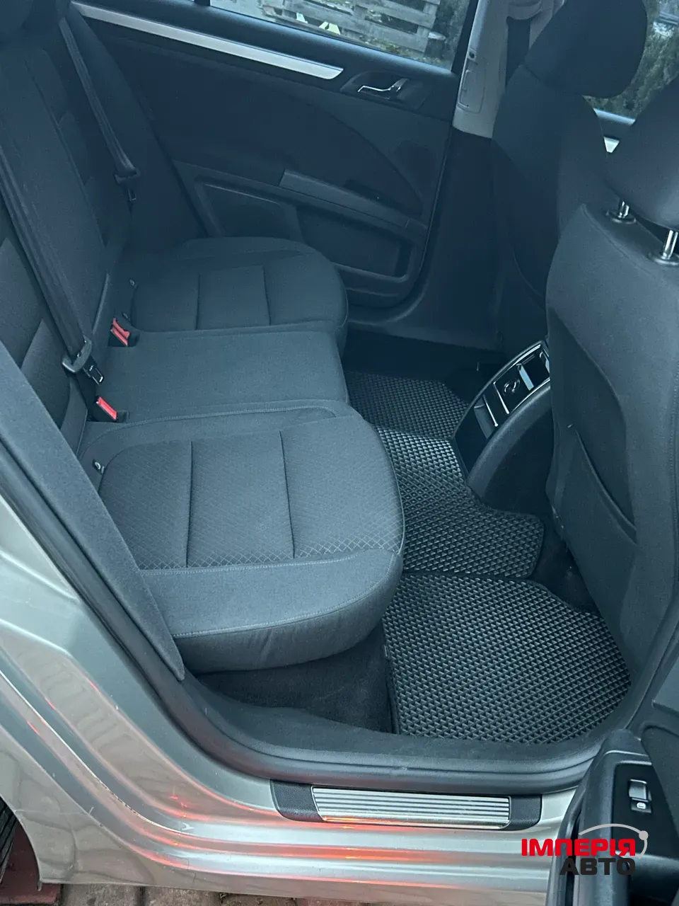 Skoda Superb - фото 11