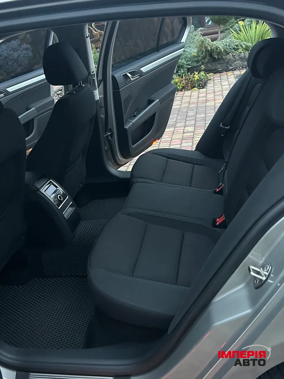 Skoda Superb - фото 17