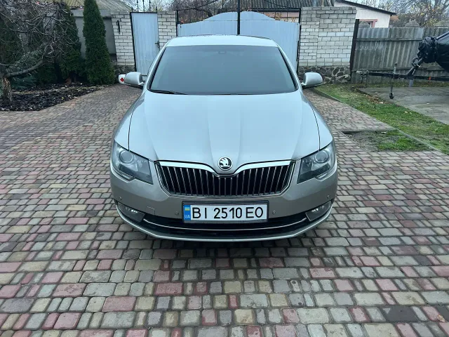 Skoda Superb - фото 3