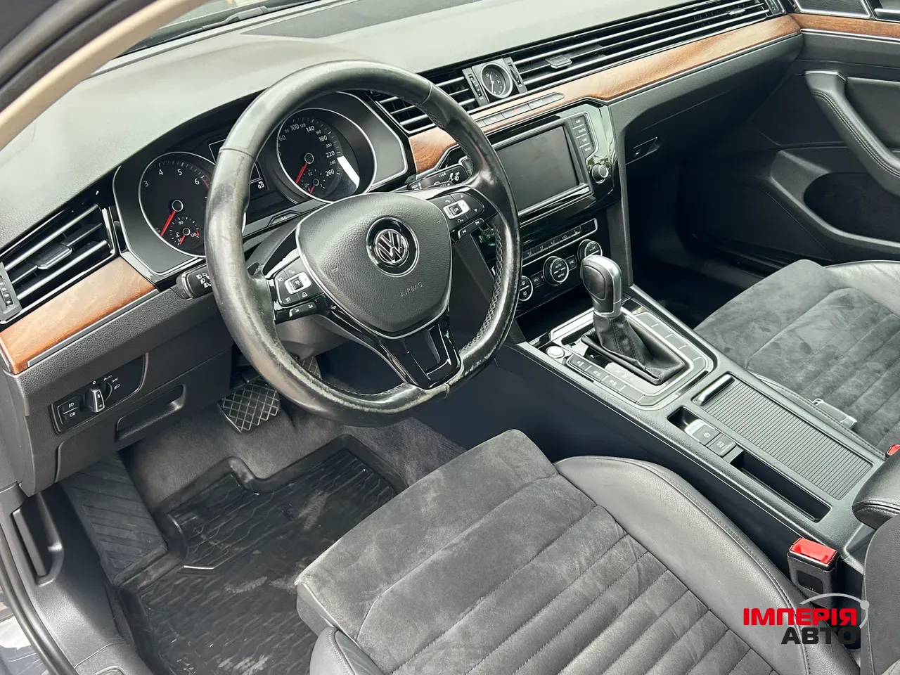 Volkswagen Passat - фото 9