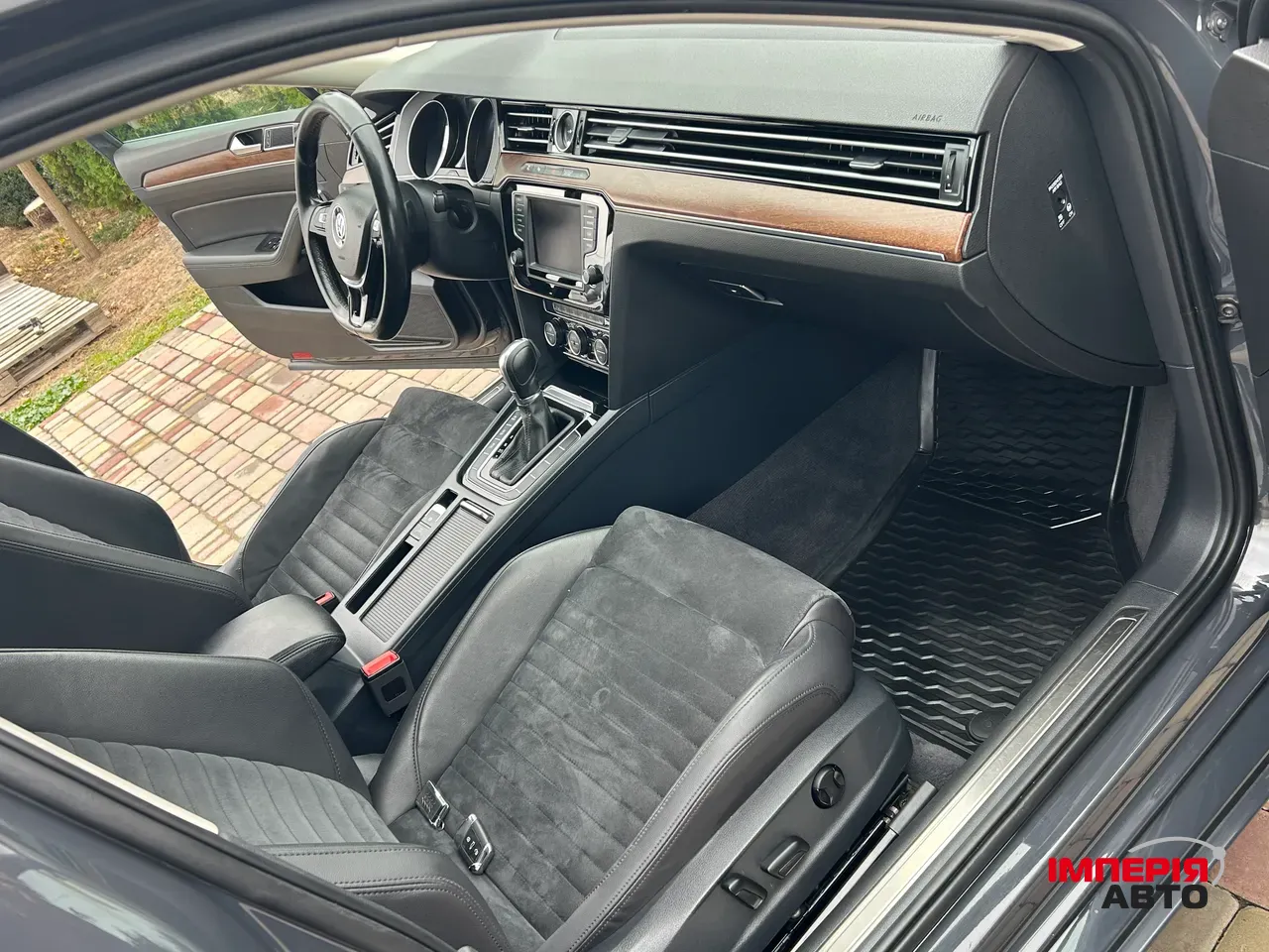 Volkswagen Passat - фото 12