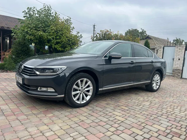 Volkswagen Passat - фото 1