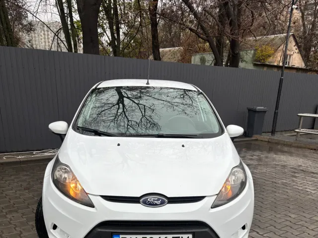 Ford Fiesta - фото 5