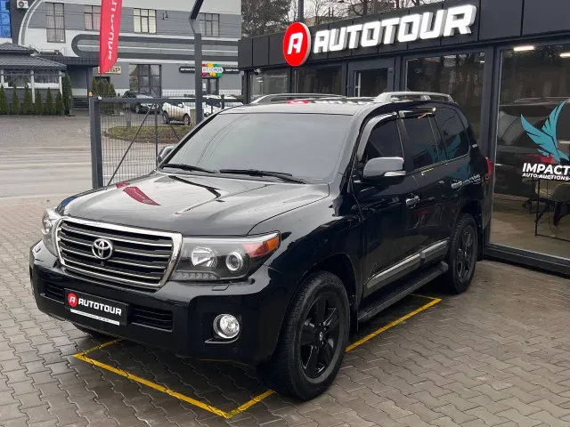 Toyota Land Cruiser - фото 2