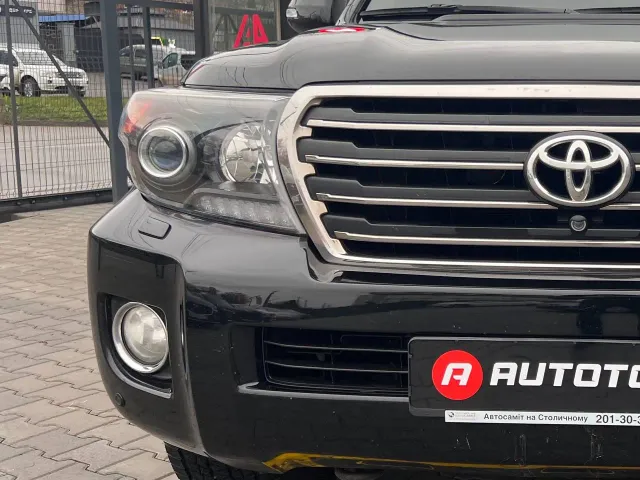 Toyota Land Cruiser - фото 3