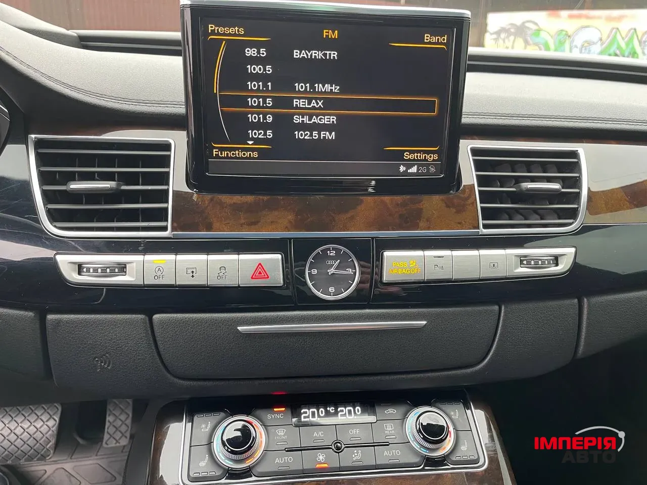 Audi A8 - фото 31