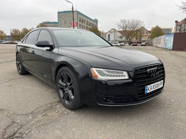 Audi A8 - фото 4
