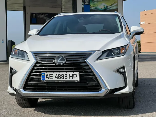 Lexus RX - фото 5