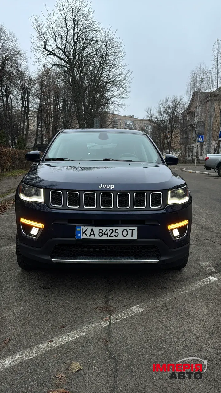 Jeep Compass - фото 1