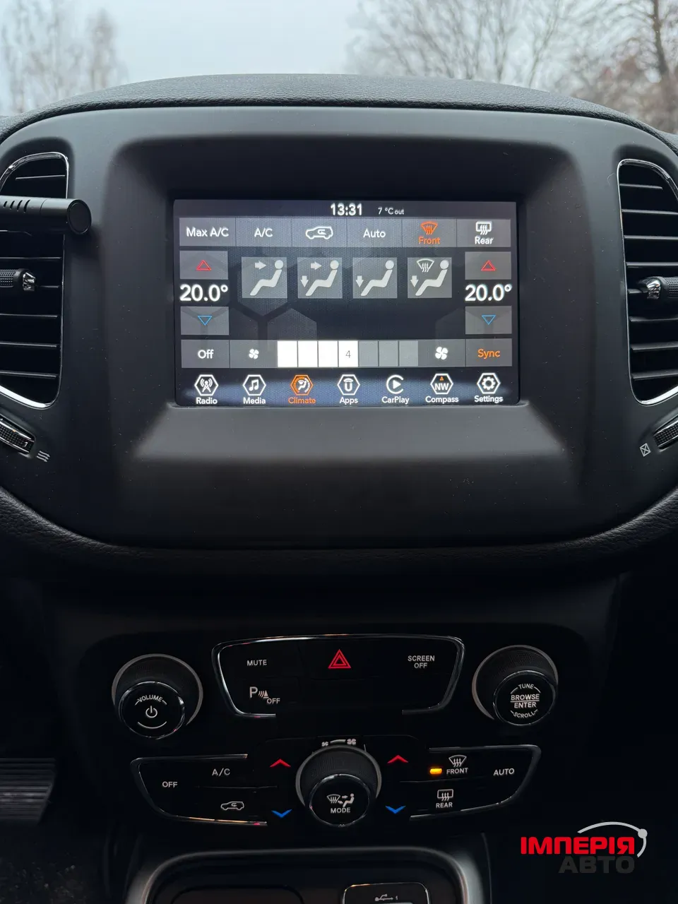 Jeep Compass - фото 15