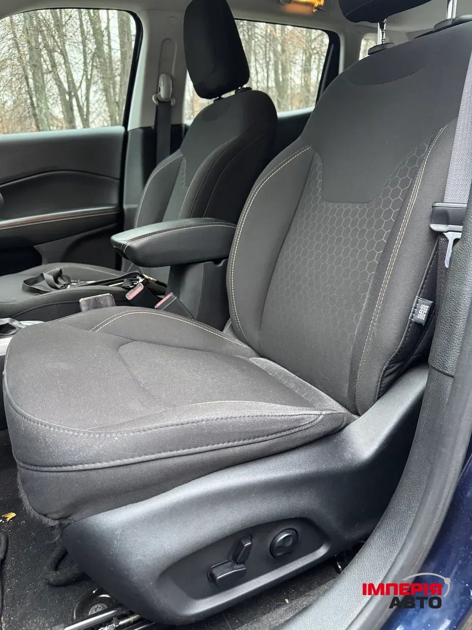 Jeep Compass - фото 13