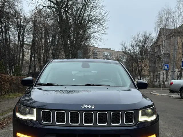 Jeep Compass - фото 1