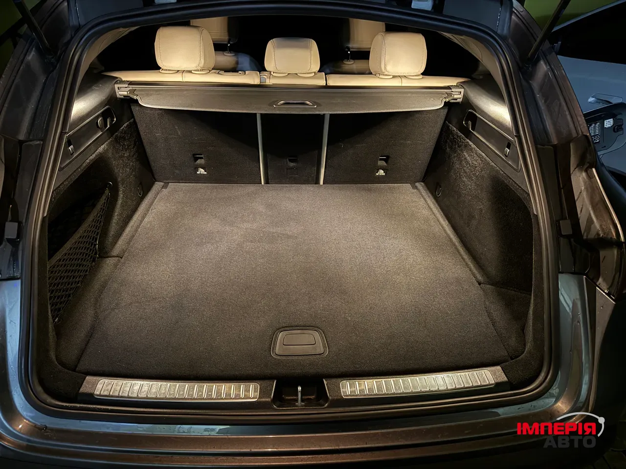 Mercedes-Benz EQC - фото 16