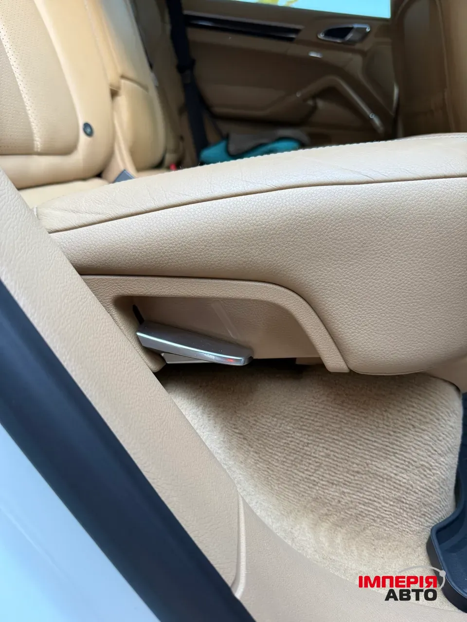 Porsche Cayenne - фото 37