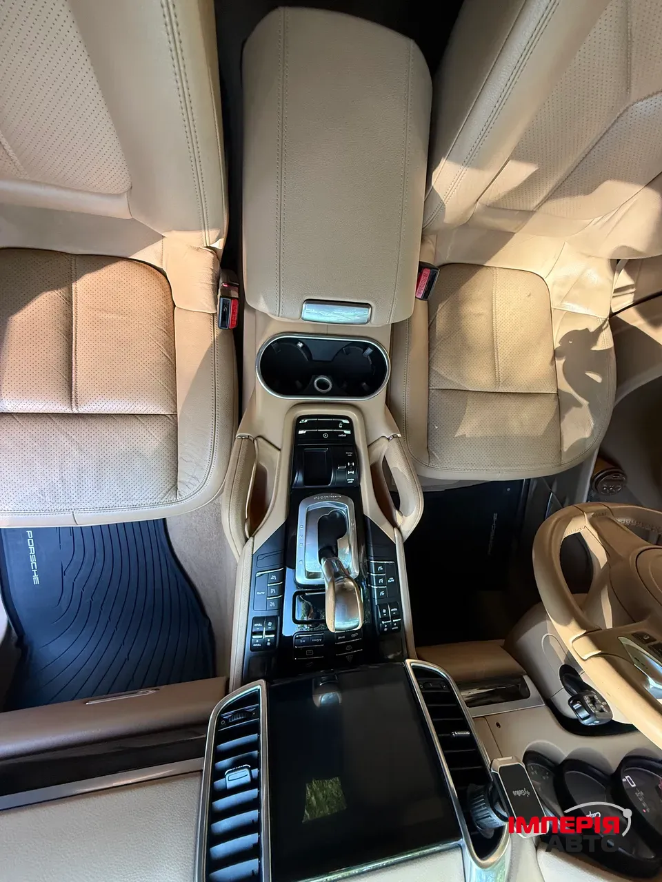 Porsche Cayenne - фото 30