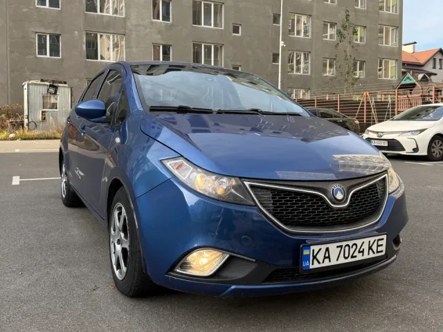 Geely GC6 - фото 1
