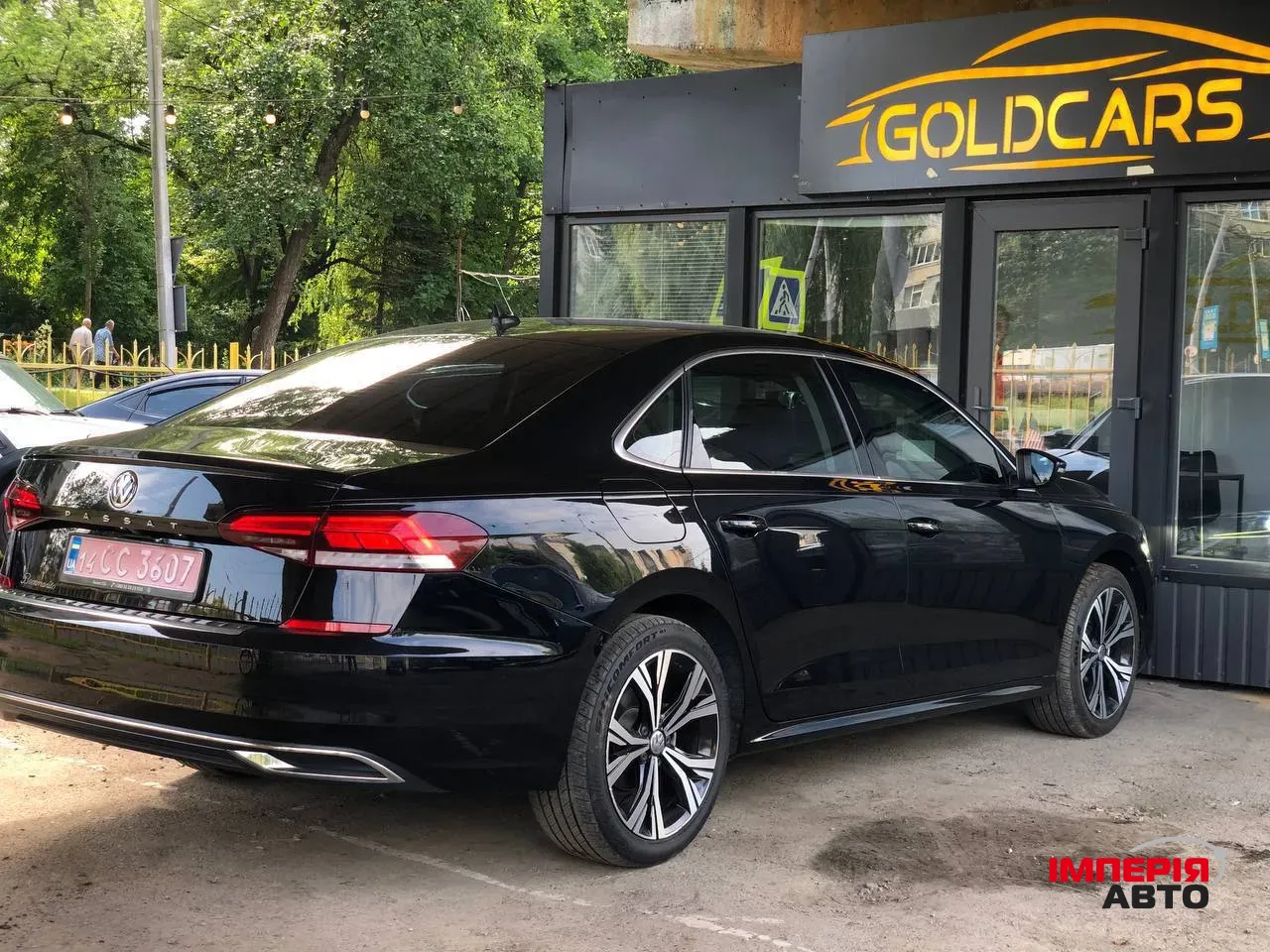 Volkswagen Passat - фото 4