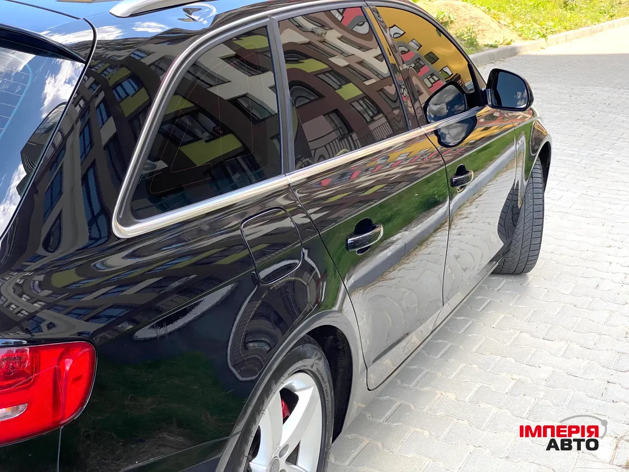 Audi A4 - фото 5