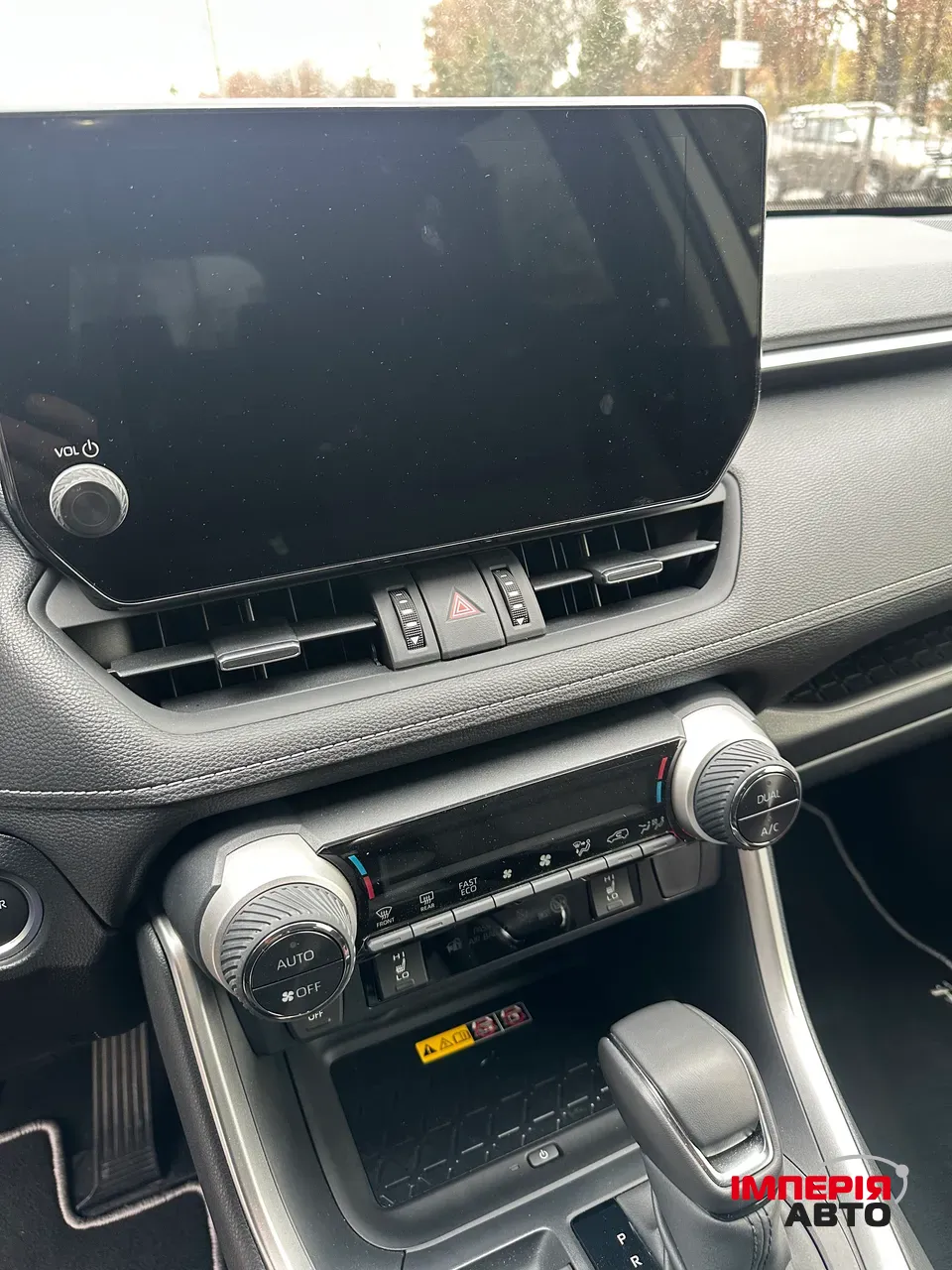 Toyota RAV4 - фото 13