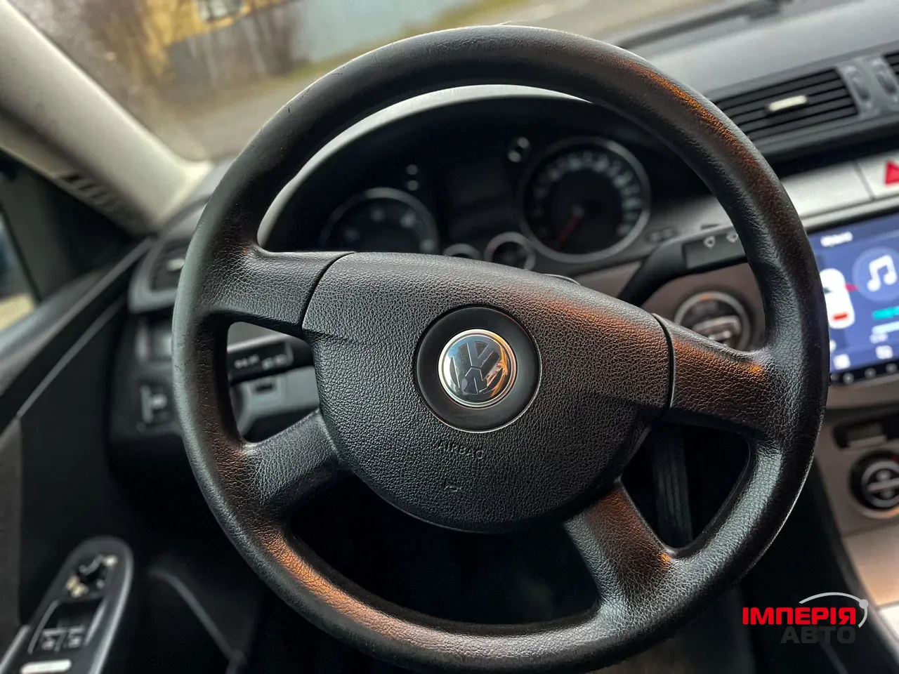 Volkswagen Passat - фото 10