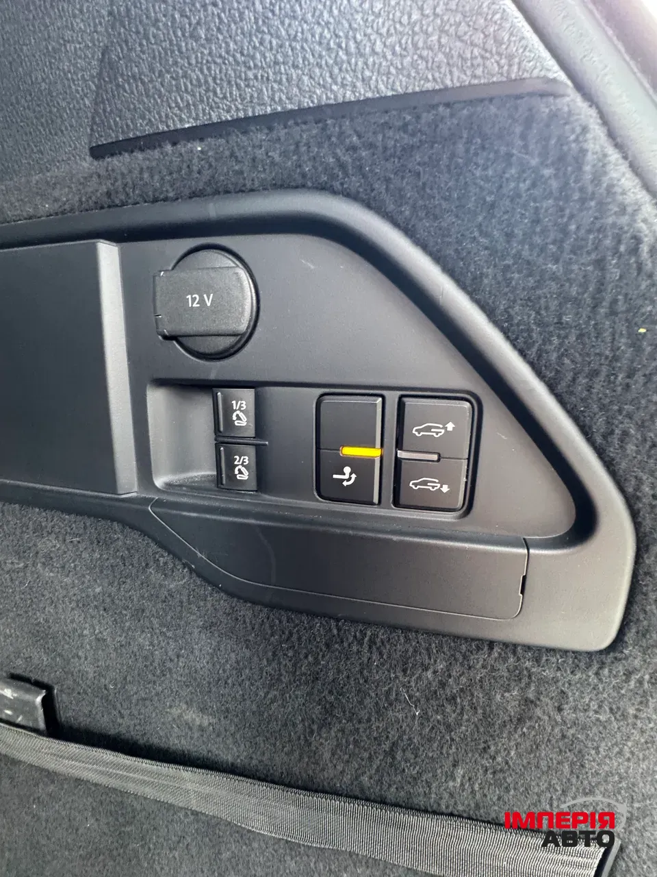 Volkswagen Touareg - фото 24