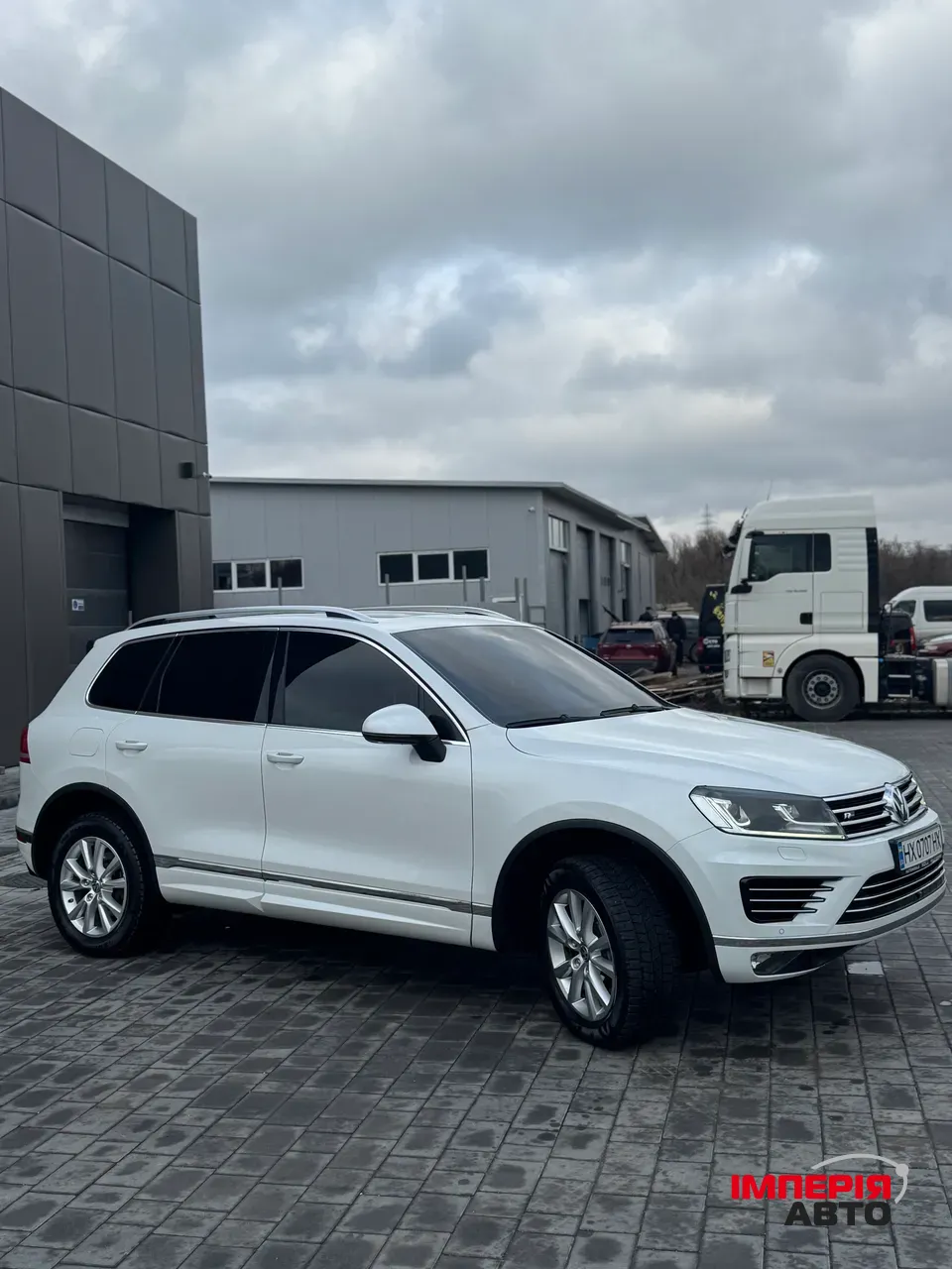 Volkswagen Touareg - фото 3