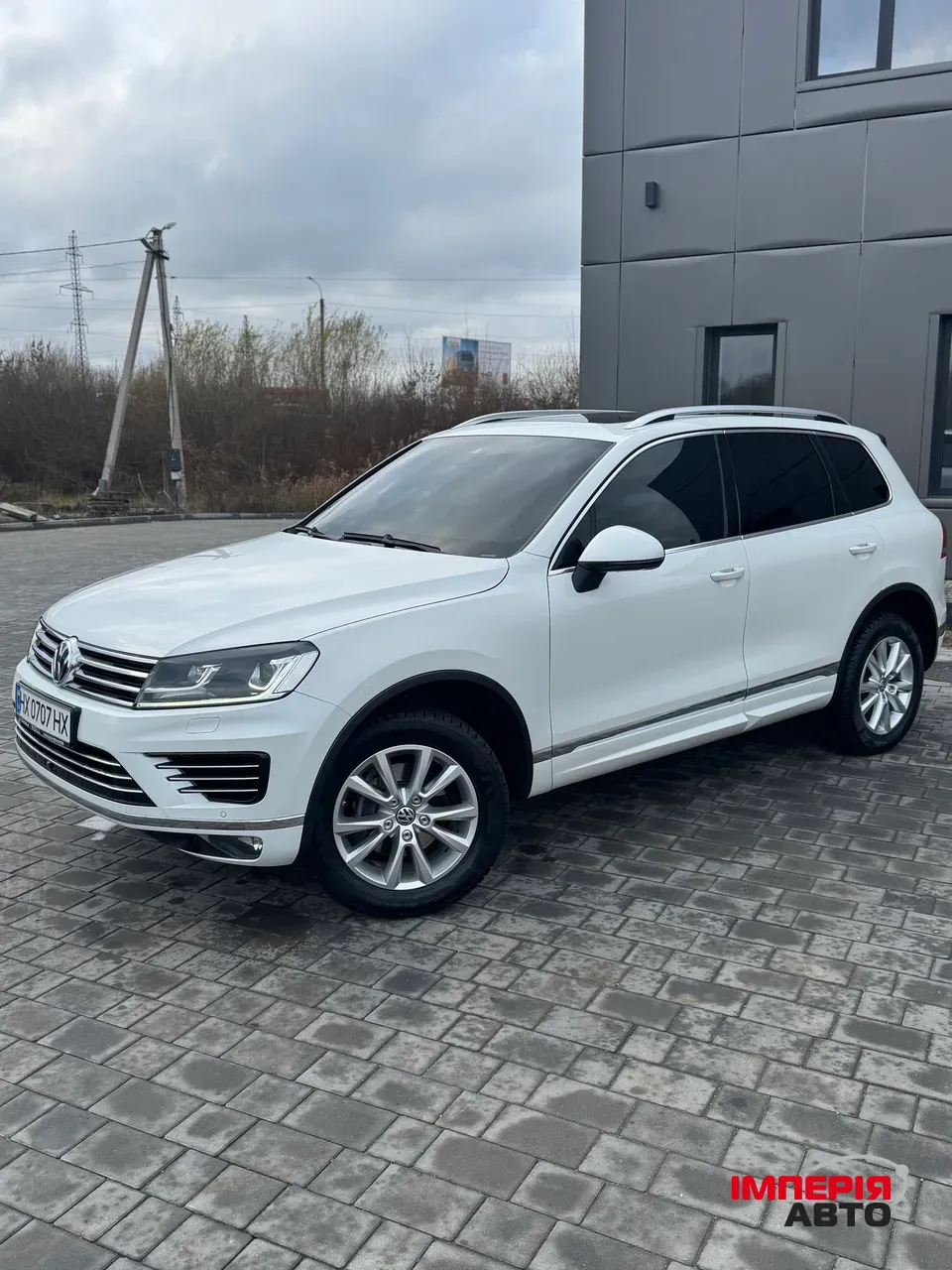 Volkswagen Touareg - фото 7
