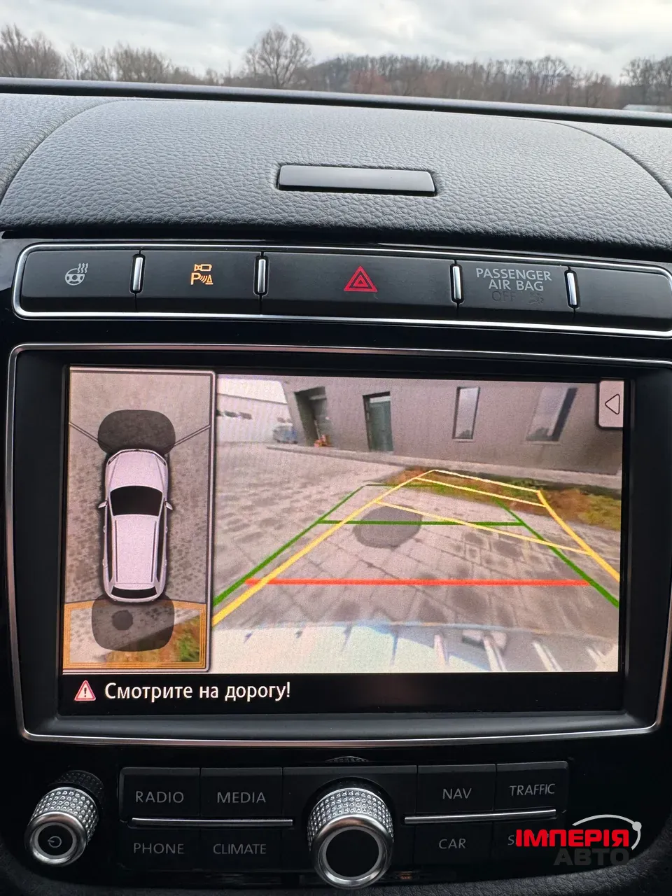 Volkswagen Touareg - фото 18