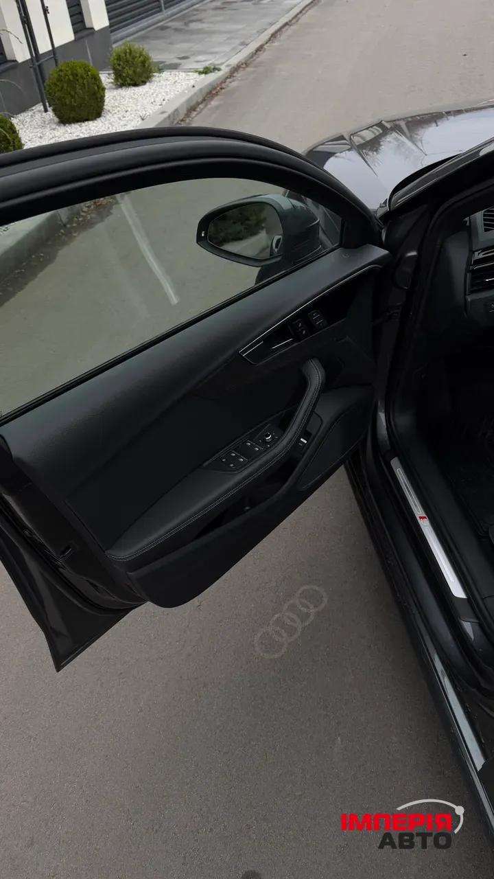 Audi A4 - фото 12
