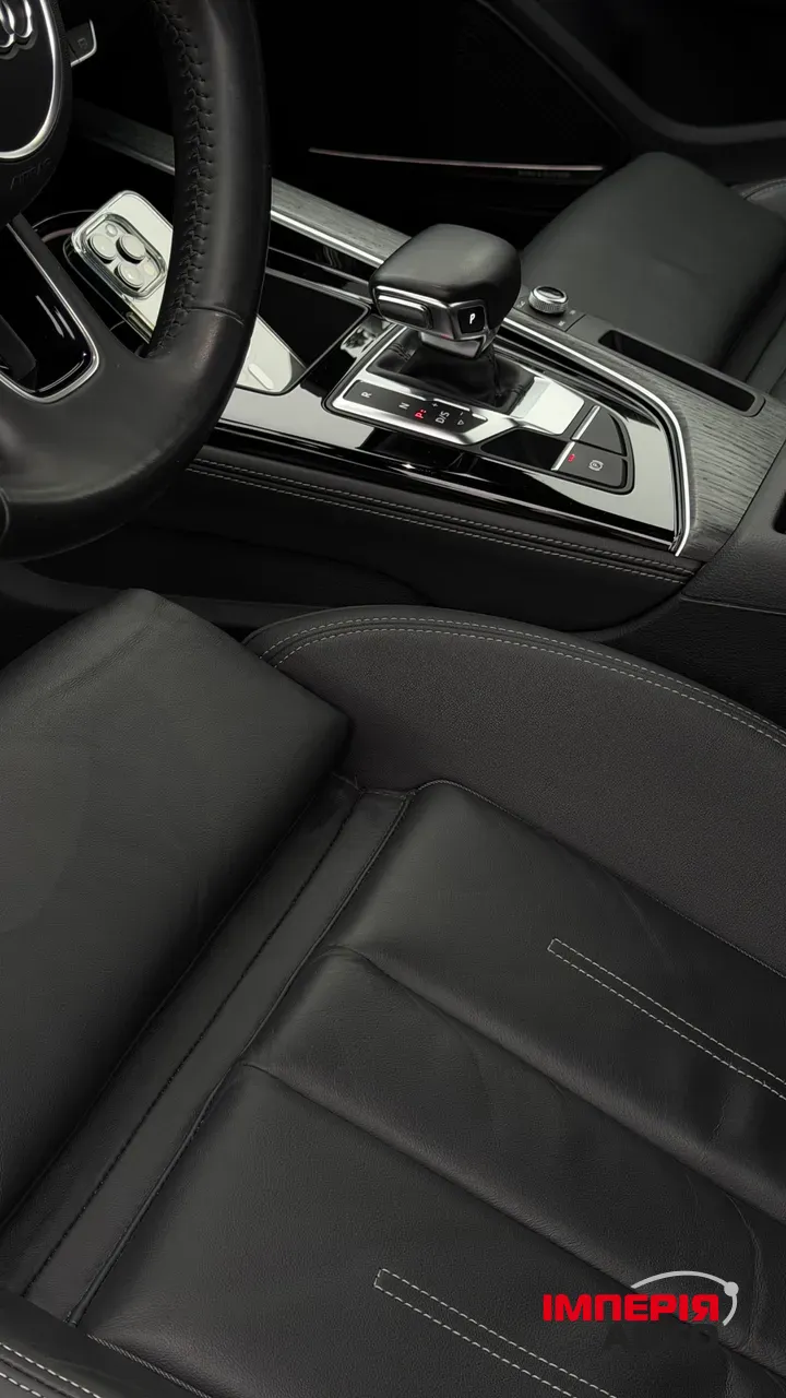 Audi A4 - фото 18