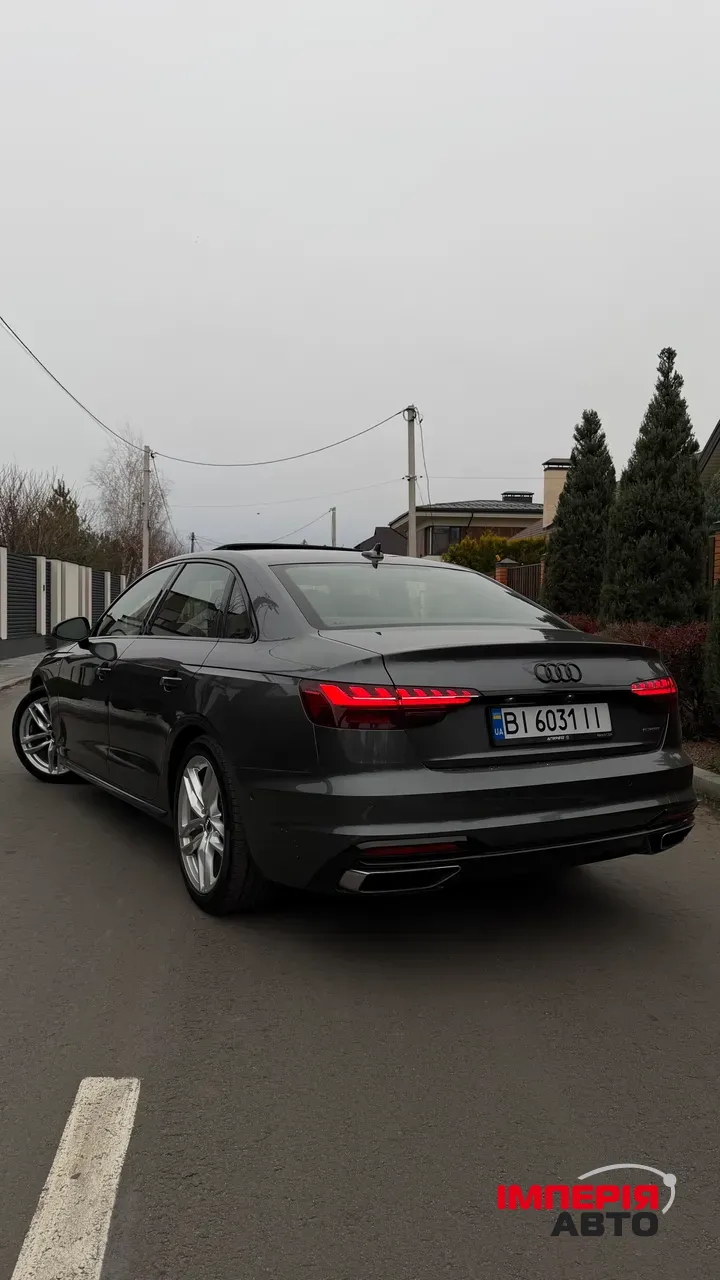 Audi A4 - фото 2