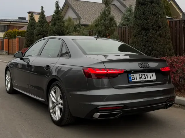 Audi A4 - фото 4