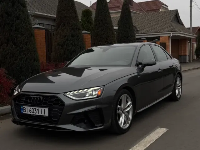 Audi A4 - фото 3