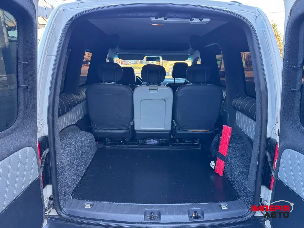 Volkswagen Caddy - фото 16