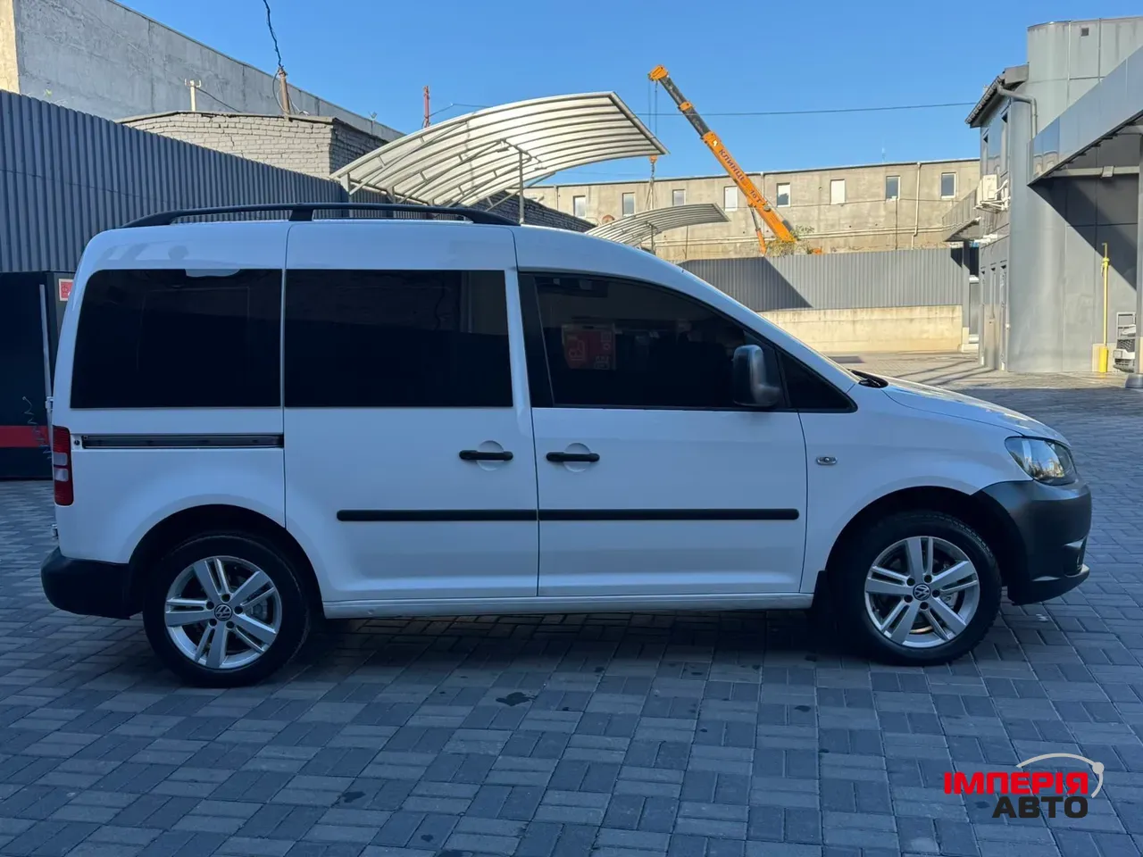 Volkswagen Caddy - фото 9