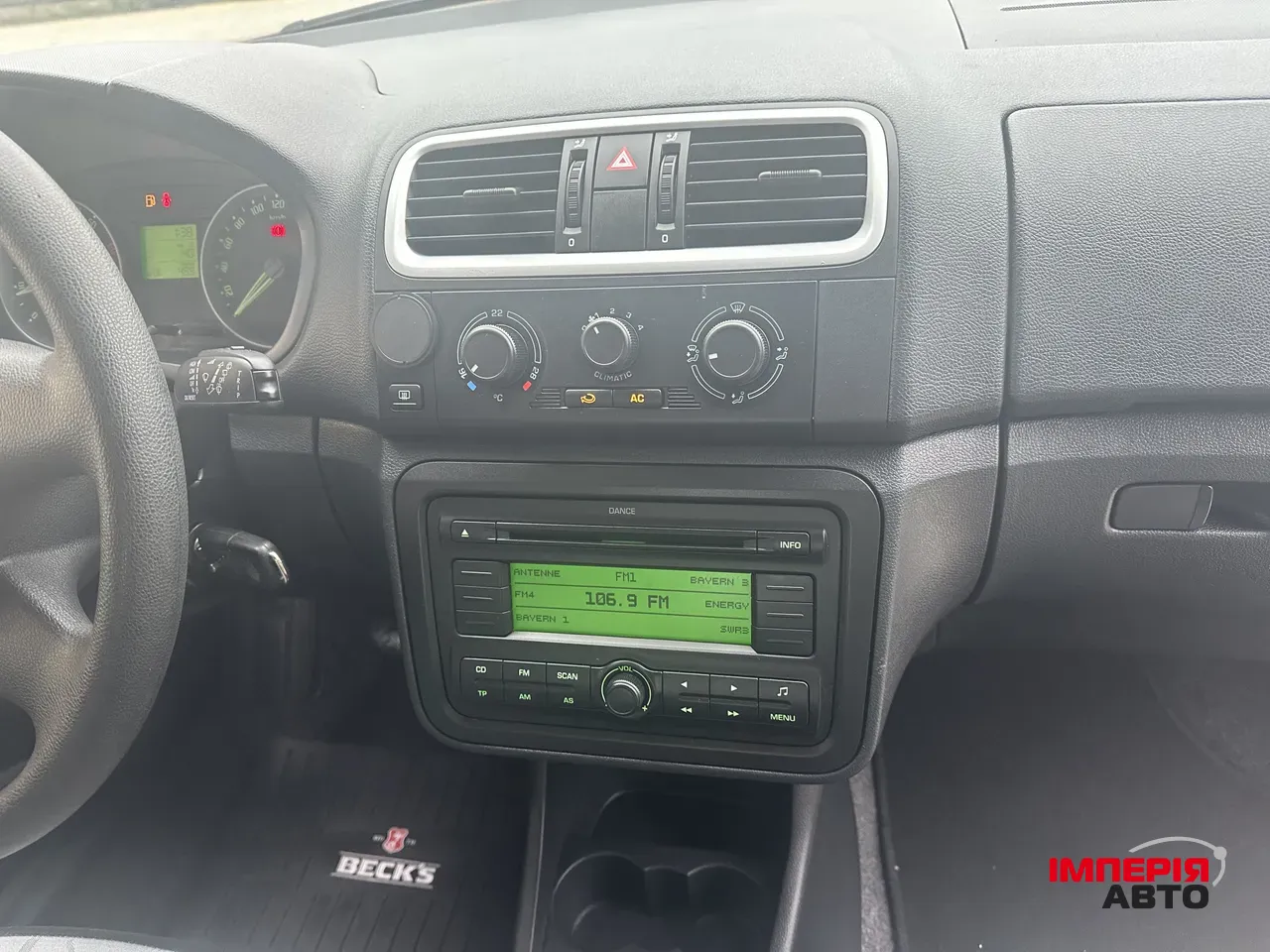 Skoda Fabia - фото 14