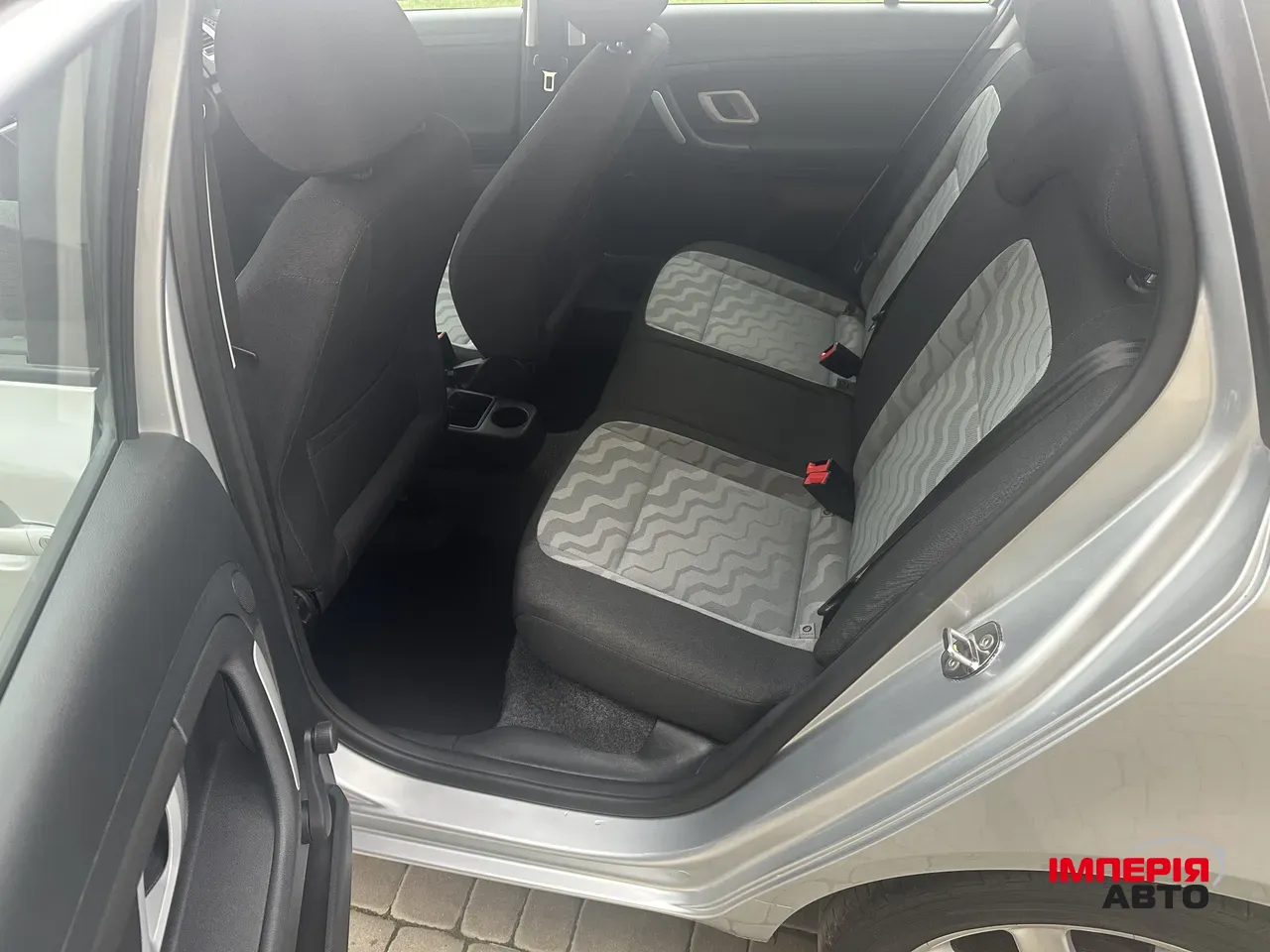 Skoda Fabia - фото 10