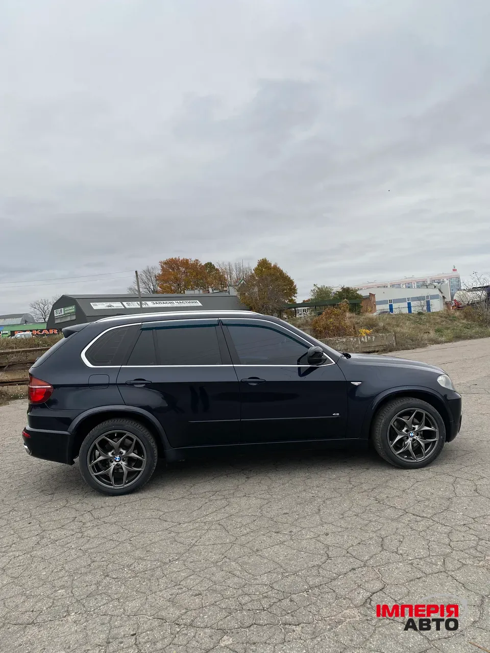 BMW X5 - фото 8