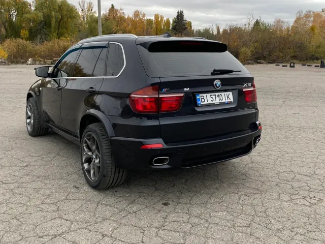 BMW X5 - фото 5