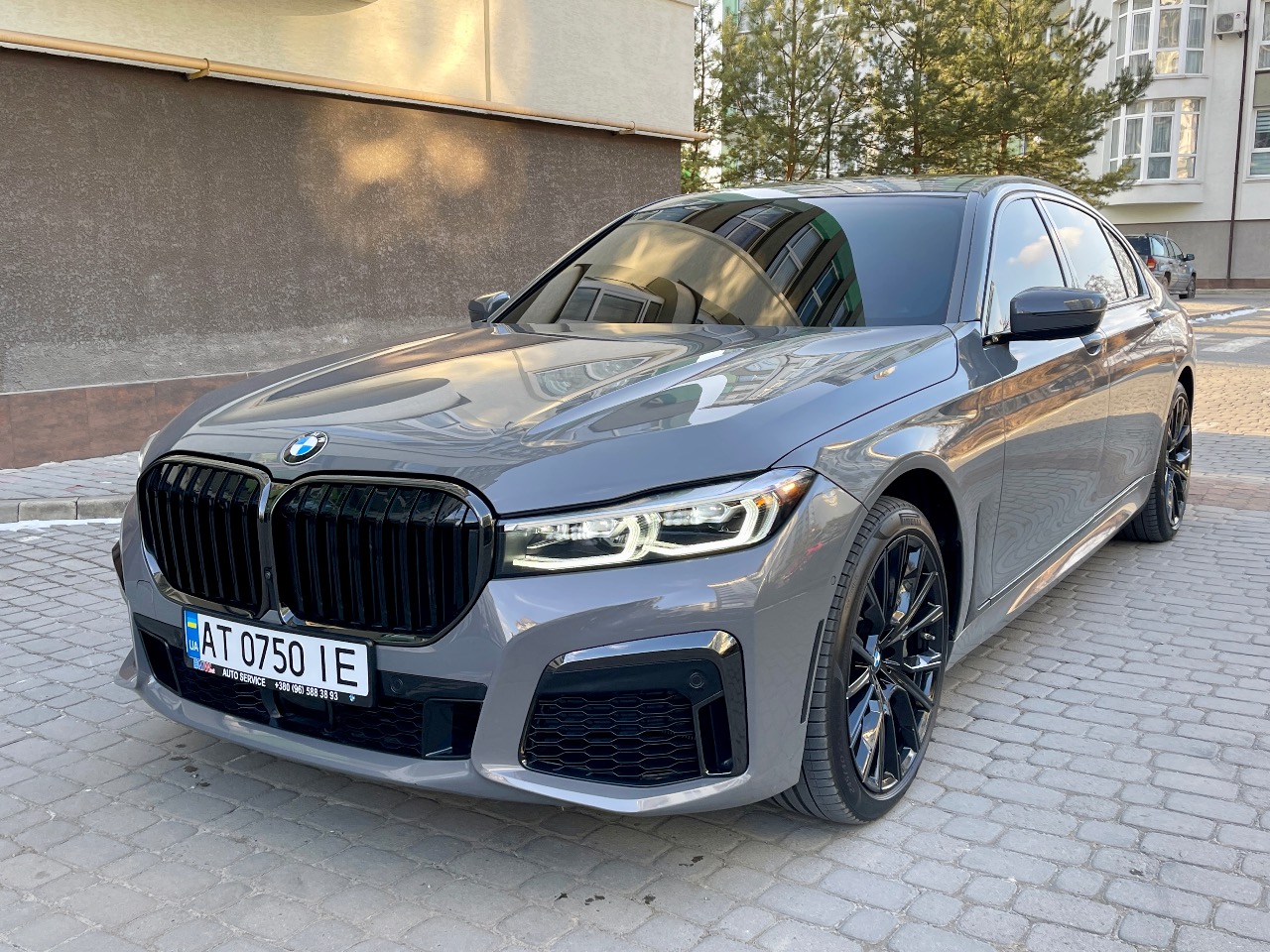 BMW 7 серії - фото 3