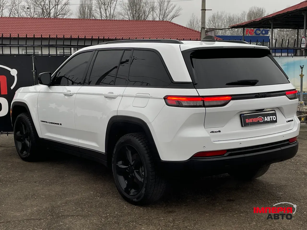 Jeep Grand Cherokee - фото 15