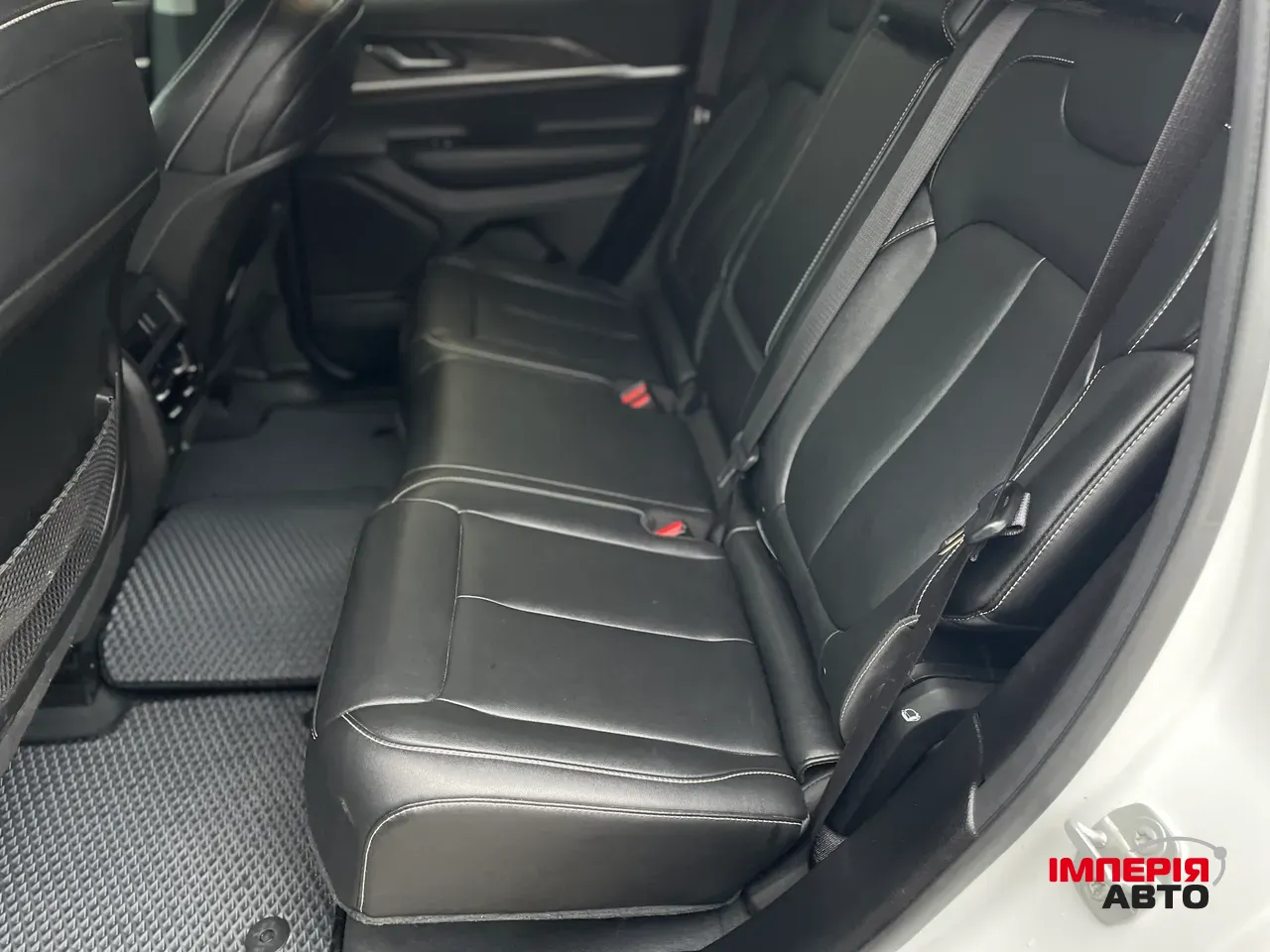 Jeep Grand Cherokee - фото 11