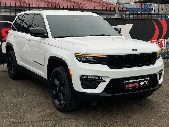 Jeep Grand Cherokee - фото 3